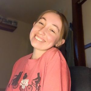 Meet your Posher, Elena